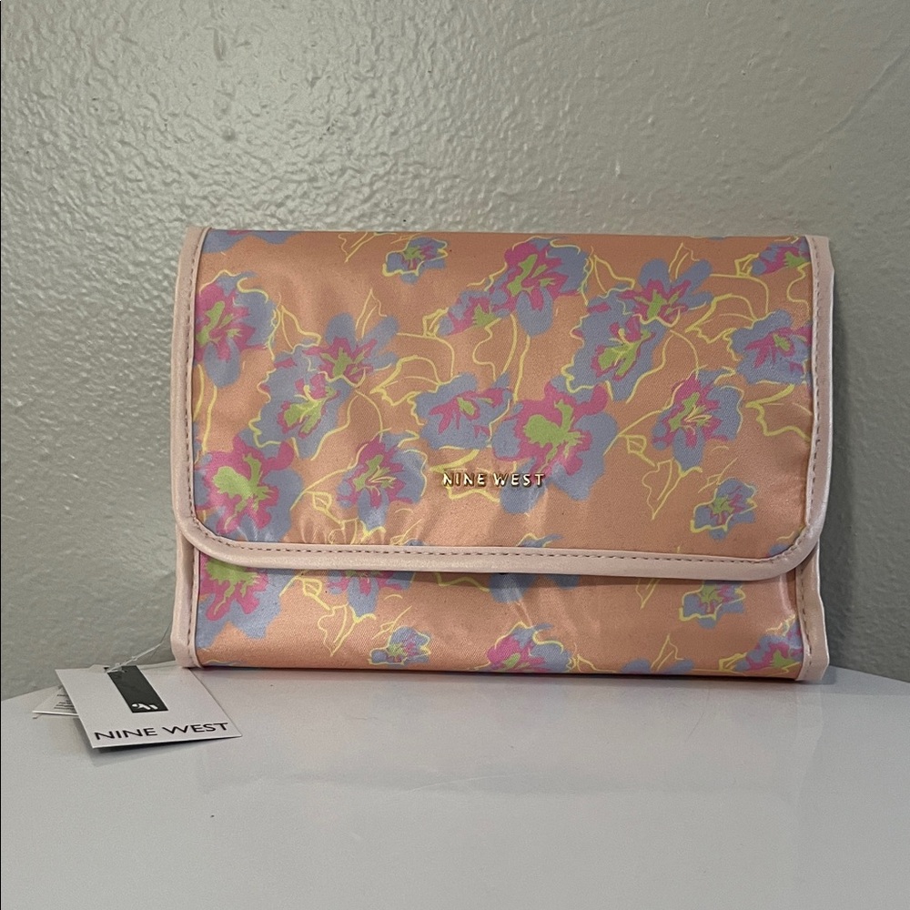 Nine West Hanging Travel Organizer Bag NWT